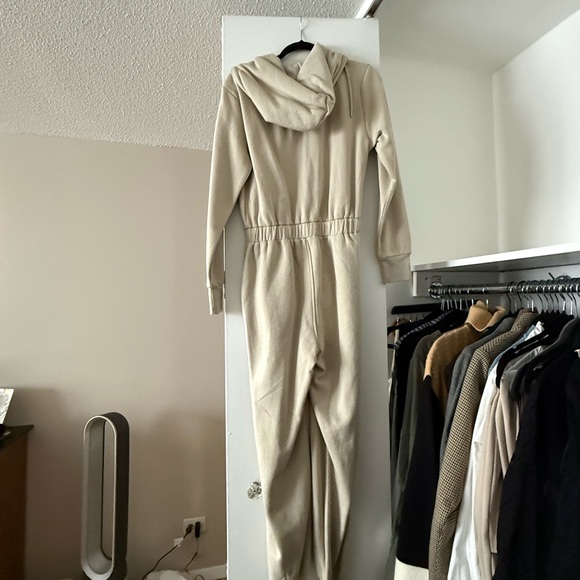 WeWoreWhat Beige Hooded Jumpsuit - Picture 3 of 4